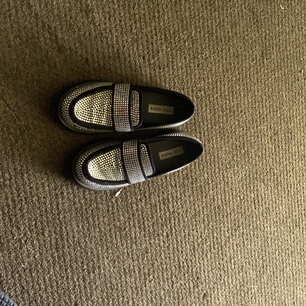 These are Steve n madden platforms  size 8,12